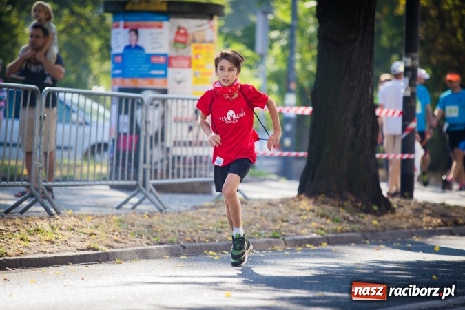 Zdjęcie w galerii na portalu naszraciborz.pl: Do biegu, gotowi, start! I RAFAKO Półmaraton Racibórz już za nami wiadomości z regionu