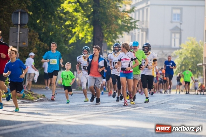 Zdjęcie w galerii na portalu naszraciborz.pl: Do biegu, gotowi, start! I RAFAKO Półmaraton Racibórz już za nami wiadomości z regionu