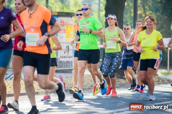 Zdjęcie w galerii na portalu naszraciborz.pl: Do biegu, gotowi, start! I RAFAKO Półmaraton Racibórz już za nami wiadomości z regionu