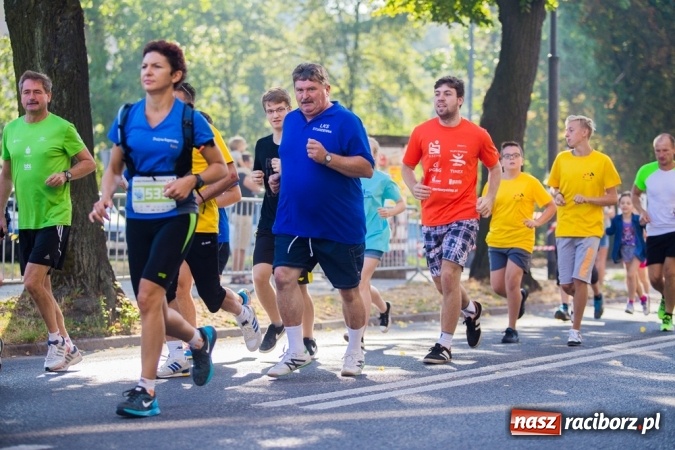 Zdjęcie w galerii na portalu naszraciborz.pl: Do biegu, gotowi, start! I RAFAKO Półmaraton Racibórz już za nami wiadomości z regionu