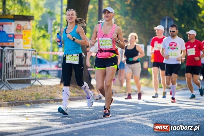 Zdjęcie w galerii na portalu naszraciborz.pl: Do biegu, gotowi, start! I RAFAKO Półmaraton Racibórz już za nami wiadomości z regionu
