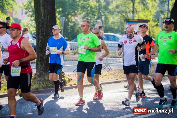Zdjęcie w galerii na portalu naszraciborz.pl: Do biegu, gotowi, start! I RAFAKO Półmaraton Racibórz już za nami wiadomości z regionu