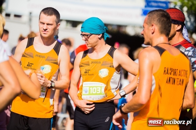 Zdjęcie w galerii na portalu naszraciborz.pl: Do biegu, gotowi, start! I RAFAKO Półmaraton Racibórz już za nami wiadomości z regionu