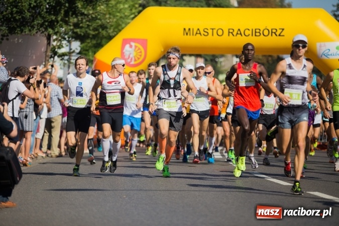 Zdjęcie w galerii na portalu naszraciborz.pl: Do biegu, gotowi, start! I RAFAKO Półmaraton Racibórz już za nami wiadomości z regionu