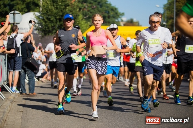 Zdjęcie w galerii na portalu naszraciborz.pl: Do biegu, gotowi, start! I RAFAKO Półmaraton Racibórz już za nami wiadomości z regionu