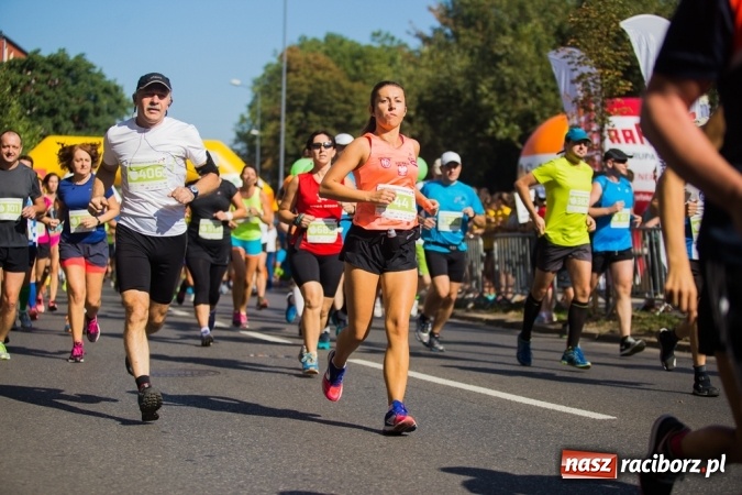 Zdjęcie w galerii na portalu naszraciborz.pl: Do biegu, gotowi, start! I RAFAKO Półmaraton Racibórz już za nami wiadomości z regionu