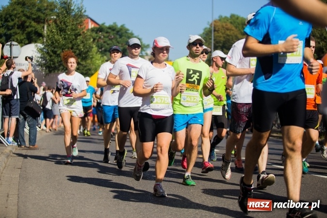 Zdjęcie w galerii na portalu naszraciborz.pl: Do biegu, gotowi, start! I RAFAKO Półmaraton Racibórz już za nami wiadomości z regionu
