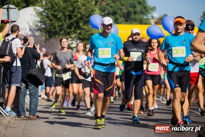 Zdjęcie w galerii na portalu naszraciborz.pl: Do biegu, gotowi, start! I RAFAKO Półmaraton Racibórz już za nami wiadomości z regionu
