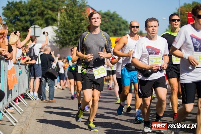Zdjęcie w galerii na portalu naszraciborz.pl: Do biegu, gotowi, start! I RAFAKO Półmaraton Racibórz już za nami wiadomości z regionu