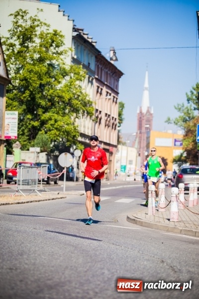 Zdjęcie w galerii na portalu naszraciborz.pl: Do biegu, gotowi, start! I RAFAKO Półmaraton Racibórz już za nami wiadomości z regionu