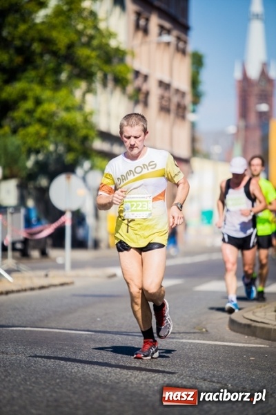 Zdjęcie w galerii na portalu naszraciborz.pl: Do biegu, gotowi, start! I RAFAKO Półmaraton Racibórz już za nami wiadomości z regionu