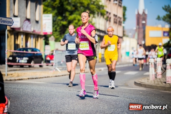 Zdjęcie w galerii na portalu naszraciborz.pl: Do biegu, gotowi, start! I RAFAKO Półmaraton Racibórz już za nami wiadomości z regionu