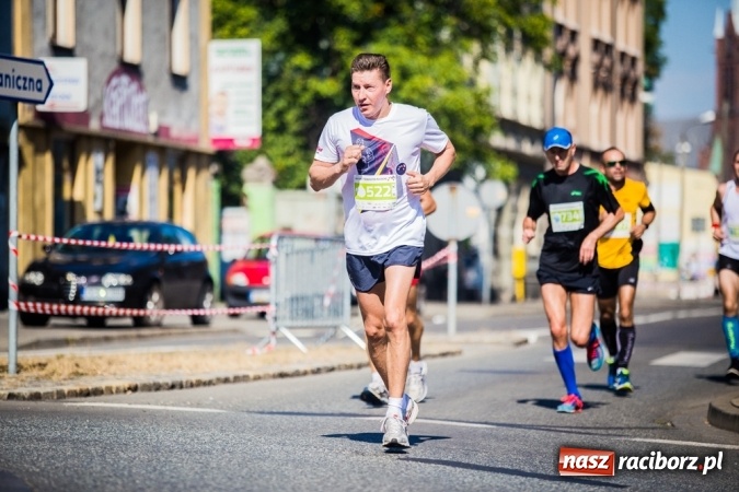 Zdjęcie w galerii na portalu naszraciborz.pl: Do biegu, gotowi, start! I RAFAKO Półmaraton Racibórz już za nami wiadomości z regionu