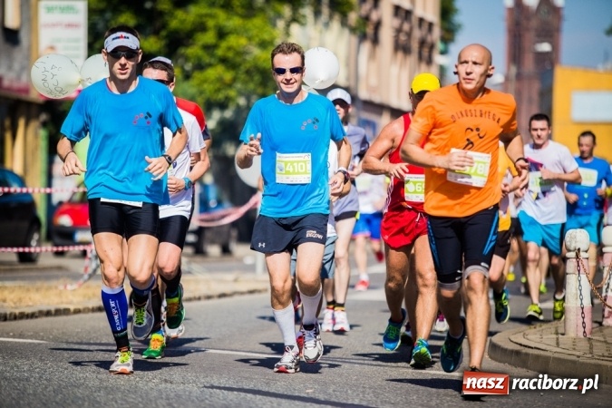 Zdjęcie w galerii na portalu naszraciborz.pl: Do biegu, gotowi, start! I RAFAKO Półmaraton Racibórz już za nami wiadomości z regionu