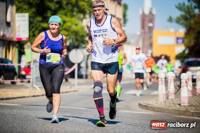 Zdjęcie w galerii na portalu naszraciborz.pl: Do biegu, gotowi, start! I RAFAKO Półmaraton Racibórz już za nami wiadomości z regionu