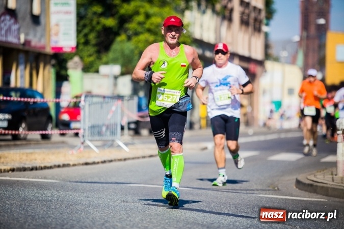 Zdjęcie w galerii na portalu naszraciborz.pl: Do biegu, gotowi, start! I RAFAKO Półmaraton Racibórz już za nami wiadomości z regionu
