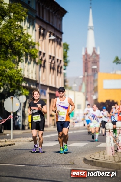 Zdjęcie w galerii na portalu naszraciborz.pl: Do biegu, gotowi, start! I RAFAKO Półmaraton Racibórz już za nami wiadomości z regionu