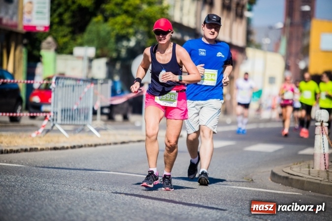 Zdjęcie w galerii na portalu naszraciborz.pl: Do biegu, gotowi, start! I RAFAKO Półmaraton Racibórz już za nami wiadomości z regionu