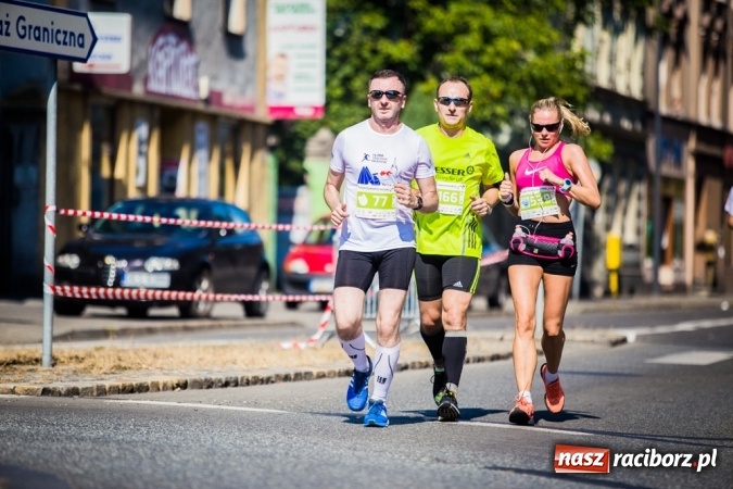 Zdjęcie w galerii na portalu naszraciborz.pl: Do biegu, gotowi, start! I RAFAKO Półmaraton Racibórz już za nami wiadomości z regionu