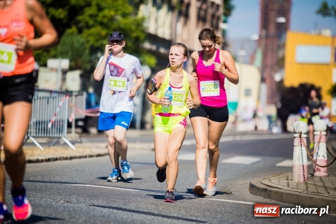 Zdjęcie w galerii na portalu naszraciborz.pl: Do biegu, gotowi, start! I RAFAKO Półmaraton Racibórz już za nami wiadomości z regionu