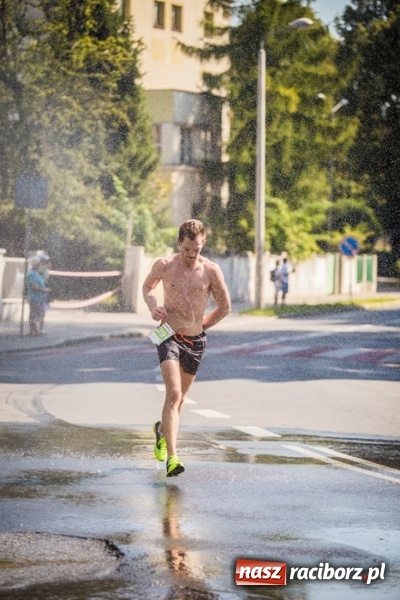 Zdjęcie w galerii na portalu naszraciborz.pl: Do biegu, gotowi, start! I RAFAKO Półmaraton Racibórz już za nami wiadomości z regionu
