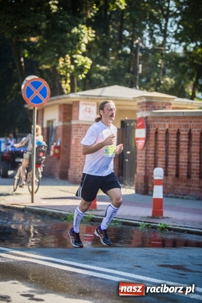 Zdjęcie w galerii na portalu naszraciborz.pl: Do biegu, gotowi, start! I RAFAKO Półmaraton Racibórz już za nami wiadomości z regionu