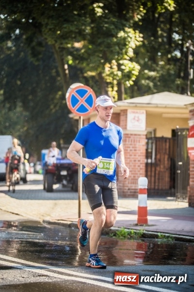 Zdjęcie w galerii na portalu naszraciborz.pl: Do biegu, gotowi, start! I RAFAKO Półmaraton Racibórz już za nami wiadomości z regionu