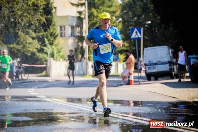 Zdjęcie w galerii na portalu naszraciborz.pl: Do biegu, gotowi, start! I RAFAKO Półmaraton Racibórz już za nami wiadomości z regionu