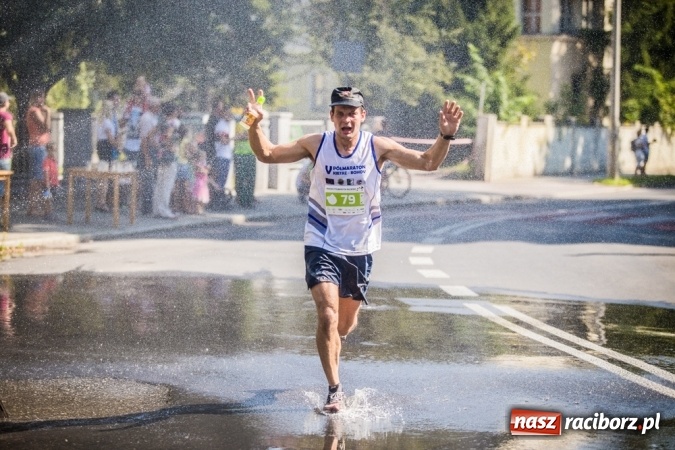 Zdjęcie w galerii na portalu naszraciborz.pl: Do biegu, gotowi, start! I RAFAKO Półmaraton Racibórz już za nami wiadomości z regionu
