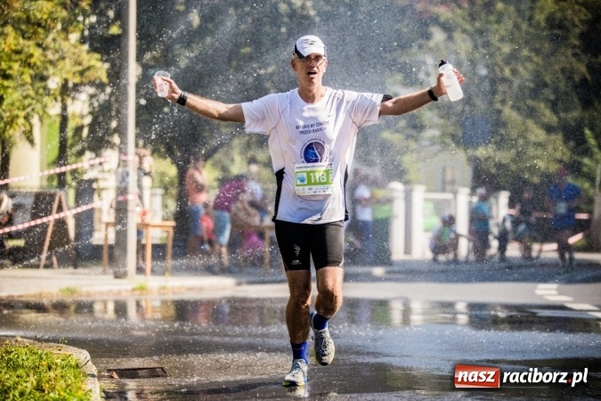 Zdjęcie w galerii na portalu naszraciborz.pl: Do biegu, gotowi, start! I RAFAKO Półmaraton Racibórz już za nami wiadomości z regionu