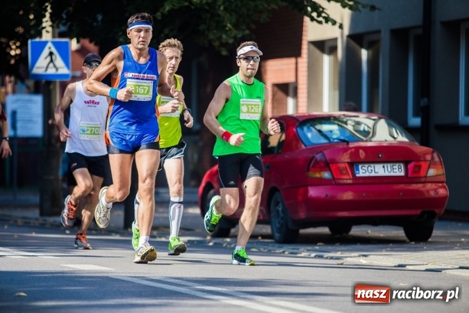 Zdjęcie w galerii na portalu naszraciborz.pl: Do biegu, gotowi, start! I RAFAKO Półmaraton Racibórz już za nami wiadomości z regionu