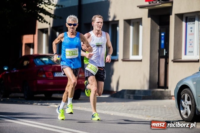 Zdjęcie w galerii na portalu naszraciborz.pl: Do biegu, gotowi, start! I RAFAKO Półmaraton Racibórz już za nami wiadomości z regionu