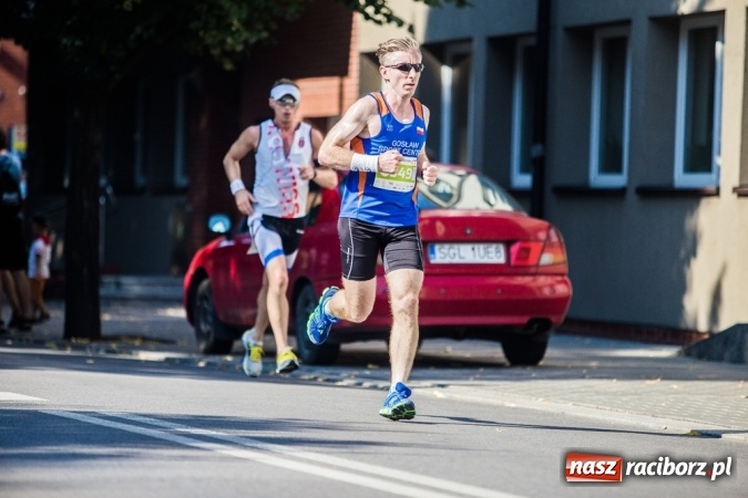 Zdjęcie w galerii na portalu naszraciborz.pl: Do biegu, gotowi, start! I RAFAKO Półmaraton Racibórz już za nami wiadomości z regionu