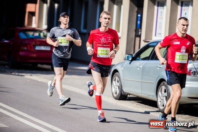 Zdjęcie w galerii na portalu naszraciborz.pl: Do biegu, gotowi, start! I RAFAKO Półmaraton Racibórz już za nami wiadomości z regionu