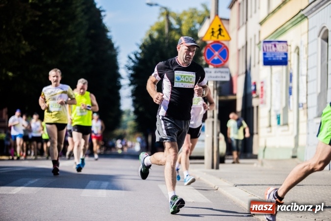 Zdjęcie w galerii na portalu naszraciborz.pl: Do biegu, gotowi, start! I RAFAKO Półmaraton Racibórz już za nami wiadomości z regionu