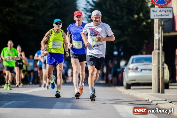 Zdjęcie w galerii na portalu naszraciborz.pl: Do biegu, gotowi, start! I RAFAKO Półmaraton Racibórz już za nami wiadomości z regionu