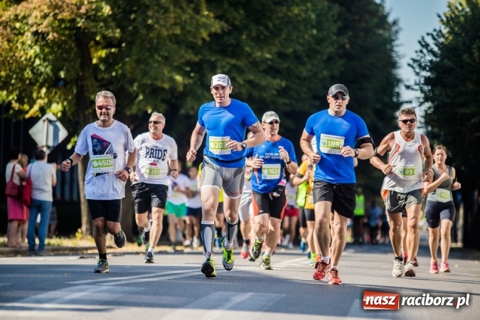 Zdjęcie w galerii na portalu naszraciborz.pl: Do biegu, gotowi, start! I RAFAKO Półmaraton Racibórz już za nami wiadomości z regionu