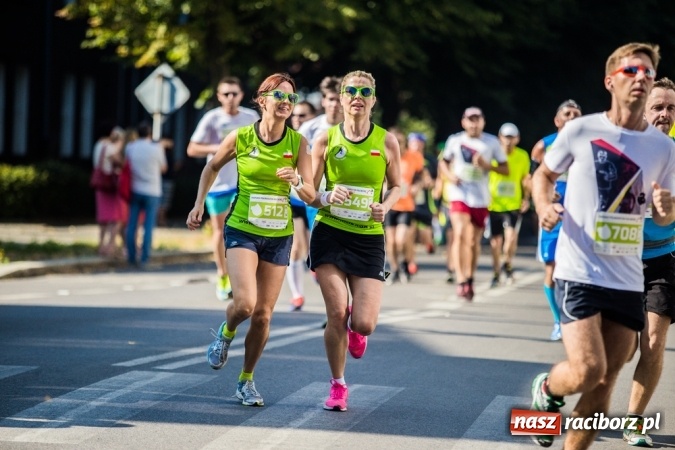 Zdjęcie w galerii na portalu naszraciborz.pl: Do biegu, gotowi, start! I RAFAKO Półmaraton Racibórz już za nami wiadomości z regionu