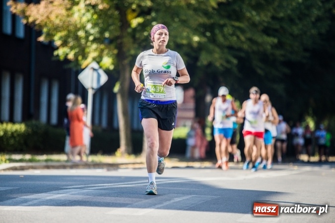 Zdjęcie w galerii na portalu naszraciborz.pl: Do biegu, gotowi, start! I RAFAKO Półmaraton Racibórz już za nami wiadomości z regionu