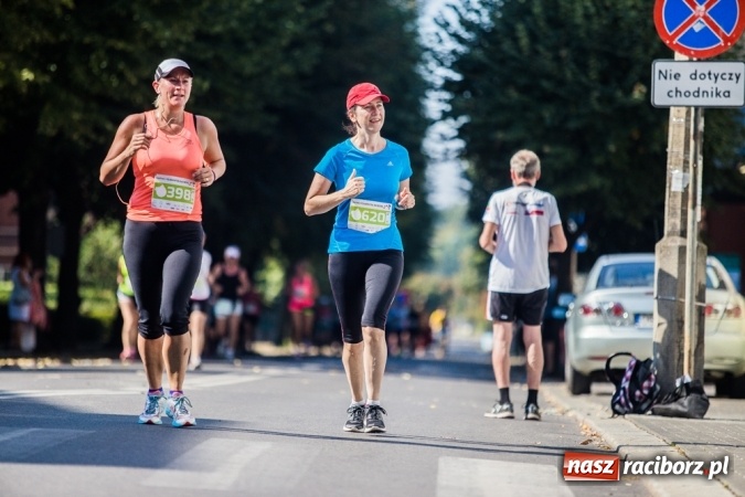 Zdjęcie w galerii na portalu naszraciborz.pl: Do biegu, gotowi, start! I RAFAKO Półmaraton Racibórz już za nami wiadomości z regionu