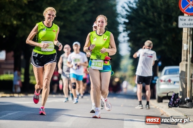 Zdjęcie w galerii na portalu naszraciborz.pl: Do biegu, gotowi, start! I RAFAKO Półmaraton Racibórz już za nami wiadomości z regionu