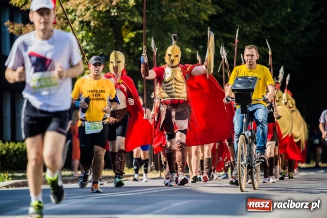 Zdjęcie w galerii na portalu naszraciborz.pl: Do biegu, gotowi, start! I RAFAKO Półmaraton Racibórz już za nami wiadomości z regionu