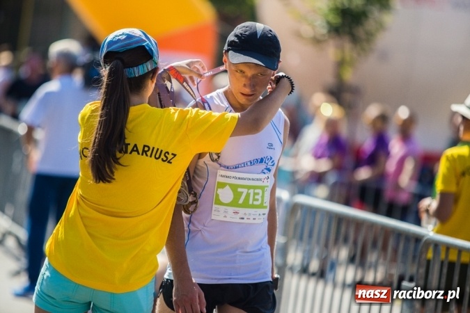 Zdjęcie w galerii na portalu naszraciborz.pl: Do biegu, gotowi, start! I RAFAKO Półmaraton Racibórz już za nami wiadomości z regionu