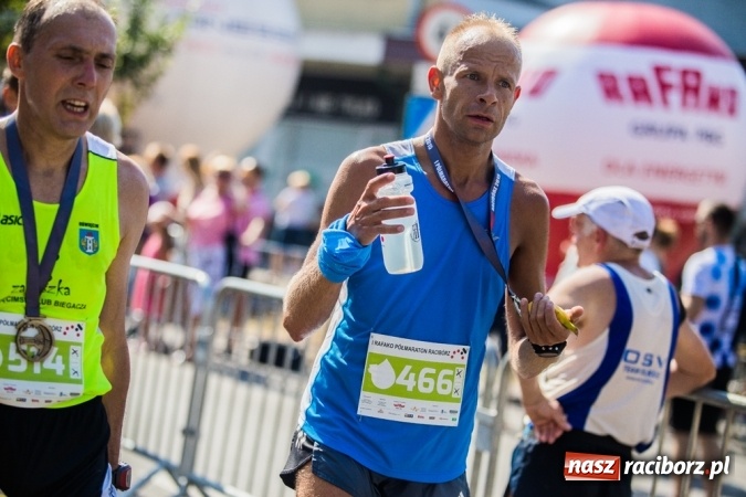 Zdjęcie w galerii na portalu naszraciborz.pl: Do biegu, gotowi, start! I RAFAKO Półmaraton Racibórz już za nami wiadomości z regionu
