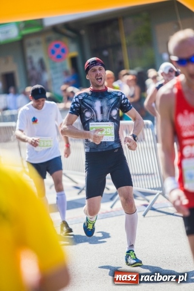 Zdjęcie w galerii na portalu naszraciborz.pl: Do biegu, gotowi, start! I RAFAKO Półmaraton Racibórz już za nami wiadomości z regionu