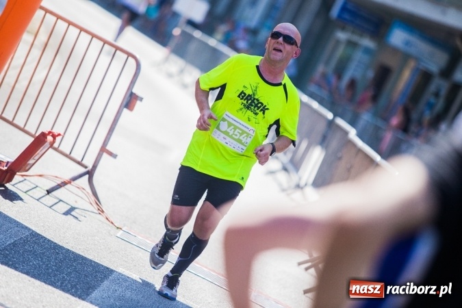 Zdjęcie w galerii na portalu naszraciborz.pl: Do biegu, gotowi, start! I RAFAKO Półmaraton Racibórz już za nami wiadomości z regionu