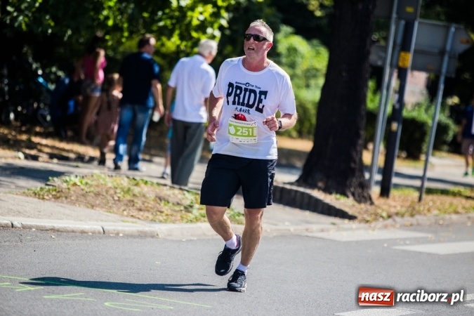Zdjęcie w galerii na portalu naszraciborz.pl: Do biegu, gotowi, start! I RAFAKO Półmaraton Racibórz już za nami wiadomości z regionu