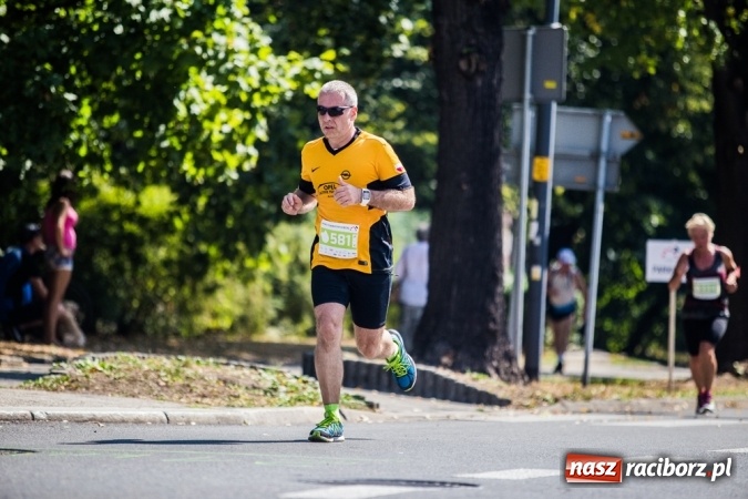 Zdjęcie w galerii na portalu naszraciborz.pl: Do biegu, gotowi, start! I RAFAKO Półmaraton Racibórz już za nami wiadomości z regionu
