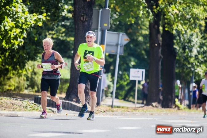Zdjęcie w galerii na portalu naszraciborz.pl: Do biegu, gotowi, start! I RAFAKO Półmaraton Racibórz już za nami wiadomości z regionu