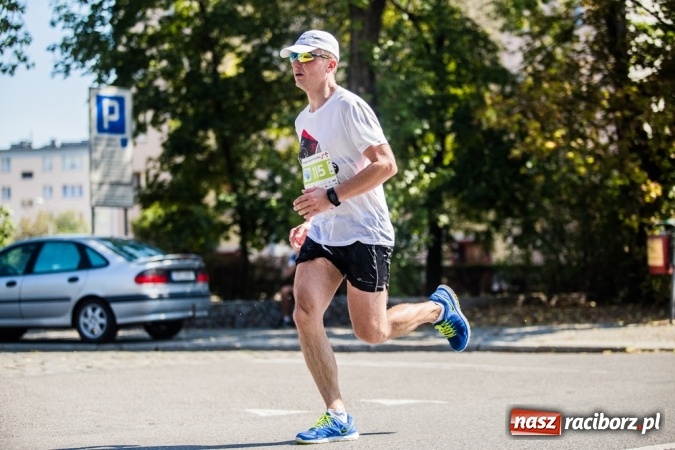 Zdjęcie w galerii na portalu naszraciborz.pl: Do biegu, gotowi, start! I RAFAKO Półmaraton Racibórz już za nami wiadomości z regionu